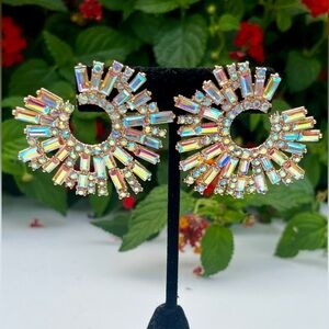 NWT FORMAL PAGEANT PROM WEDDING EARRINGS AB STONE W/ GOLD METAL